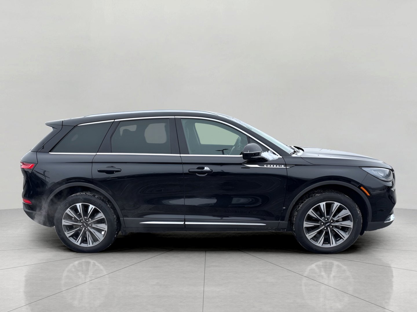 Used 2022 Lincoln Corsair Reserve image 3