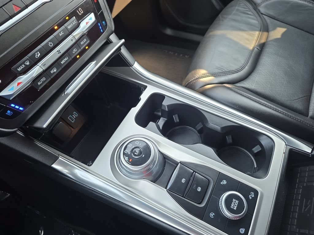 Used 2020 Ford Explorer Platinum w/ Premium Technology Package AWD/4WD image 16