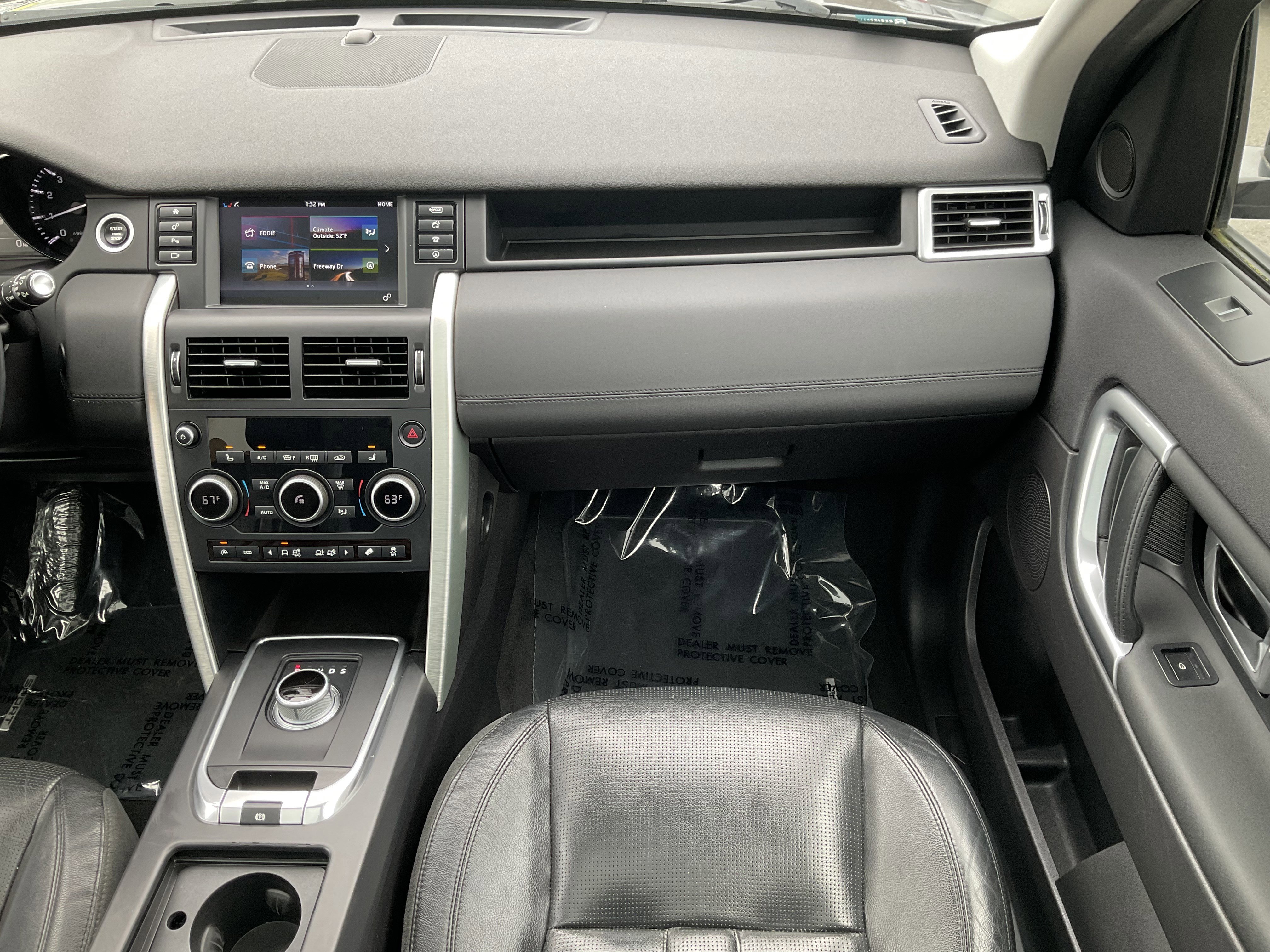 Used 2016 Land Rover Discovery Sport HSE AWD/4WD image 26