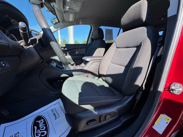 Used 2021 GMC Acadia SLE w/ Driver Convenience Package image 16