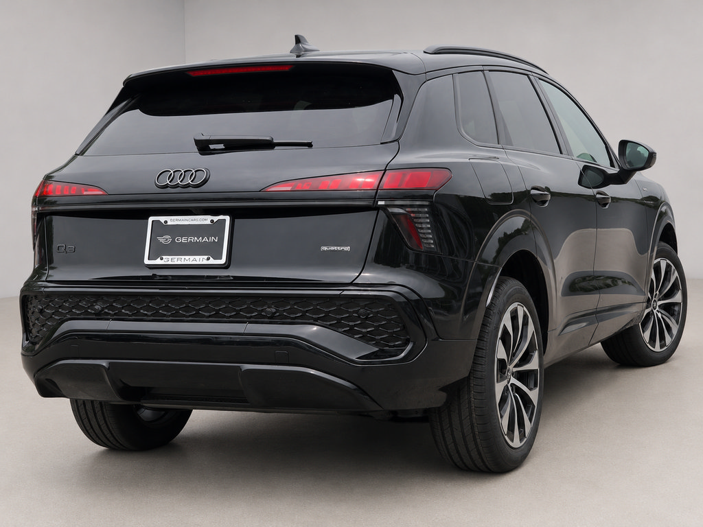 New 2026 Audi Q3 quattro 2.0T AWD/4WD image 7