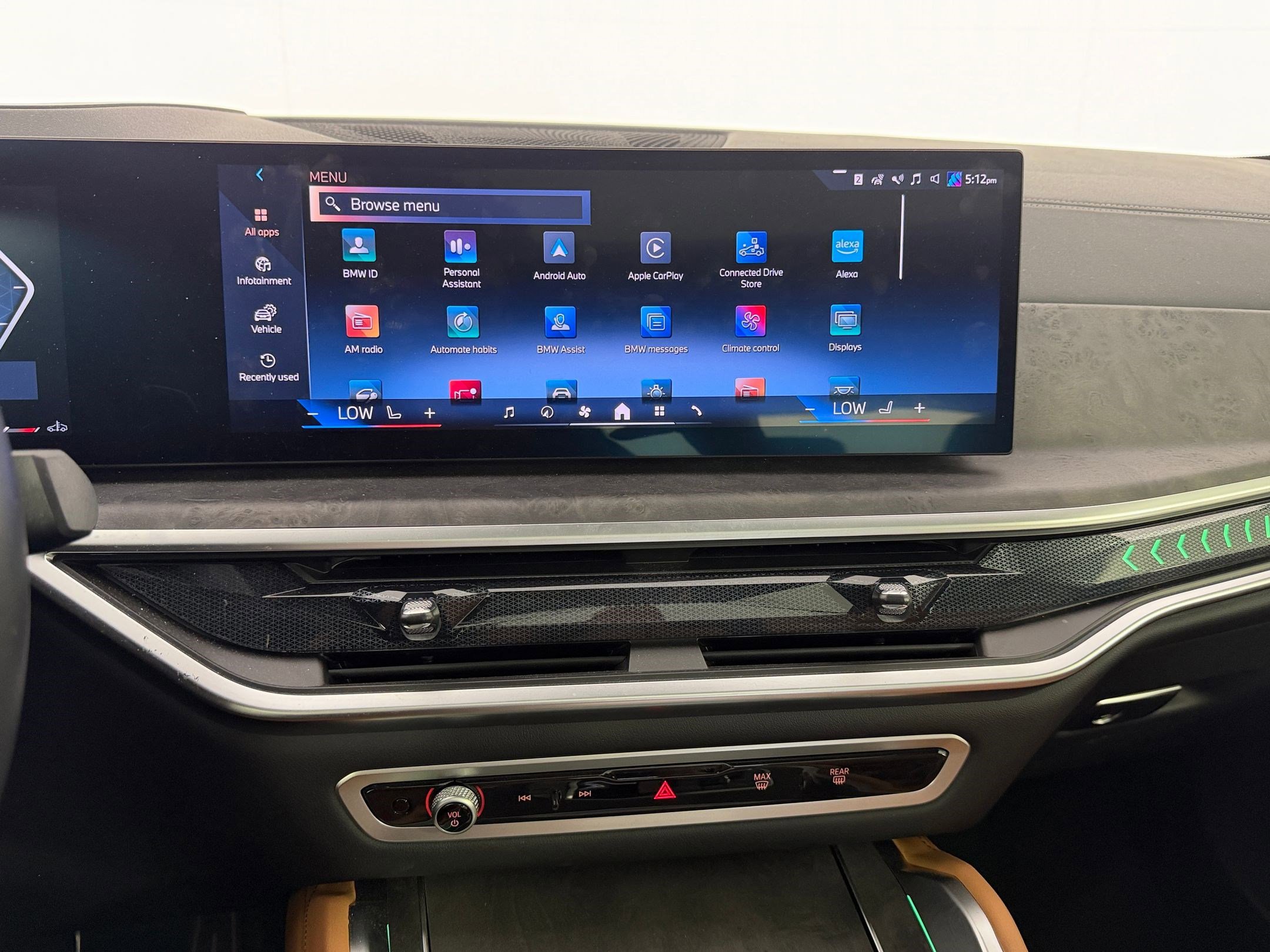 Certified 2025 BMW X6 xDrive40i w/ Premium Package AWD/4WD image 25
