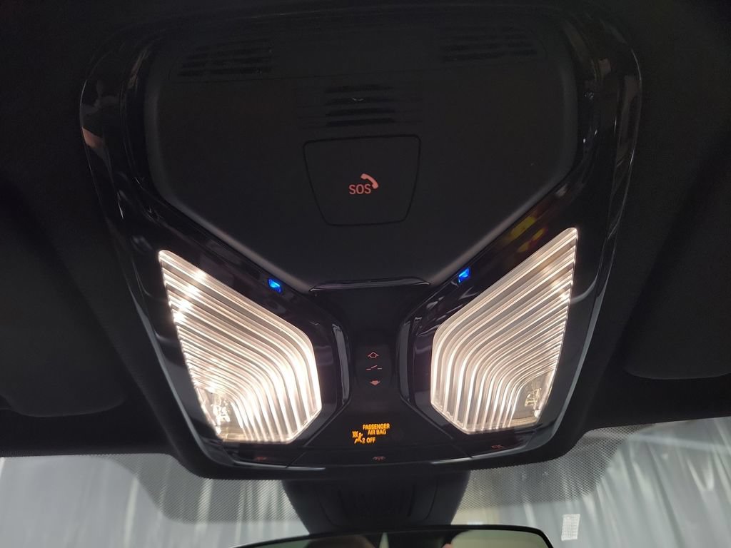 Used 2022 BMW X5 xDrive45e w/ Climate Comfort Package AWD/4WD image 24