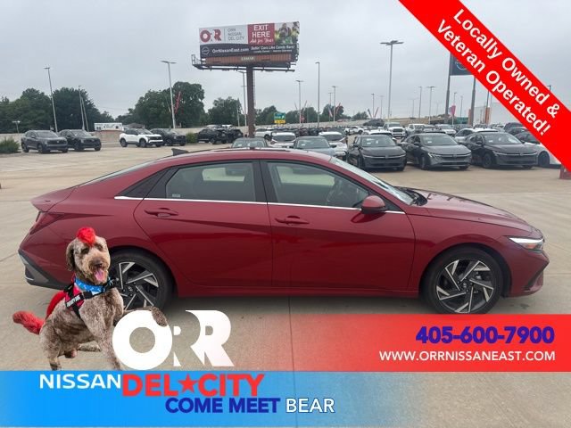Used 2025 Hyundai Elantra SEL FWD image 6