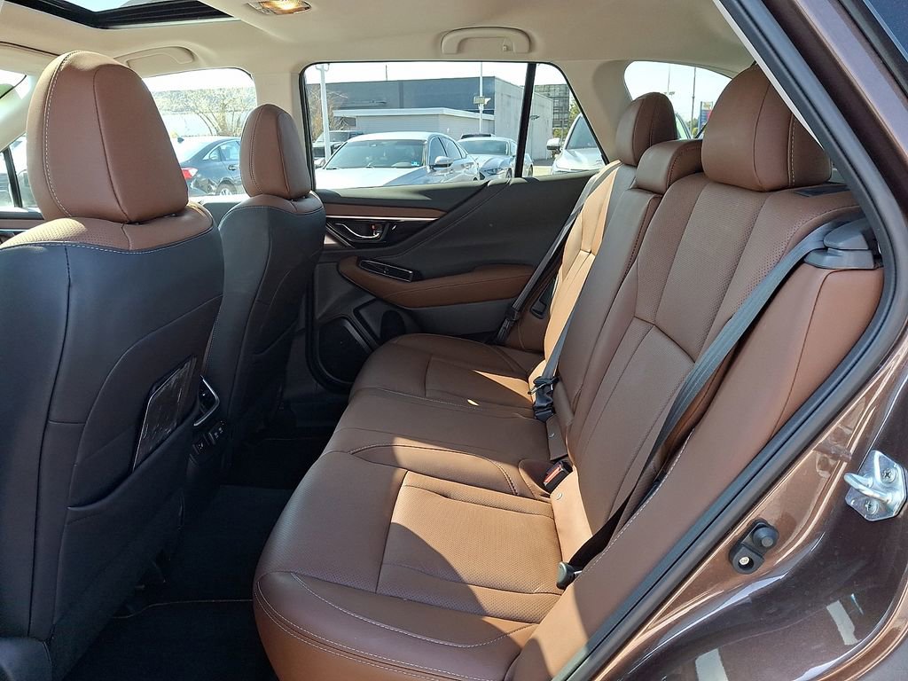 Used 2022 Subaru Outback Touring image 13