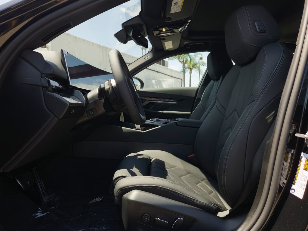 New 2027 BMW 530i w/ M Sport Package RWD image 7