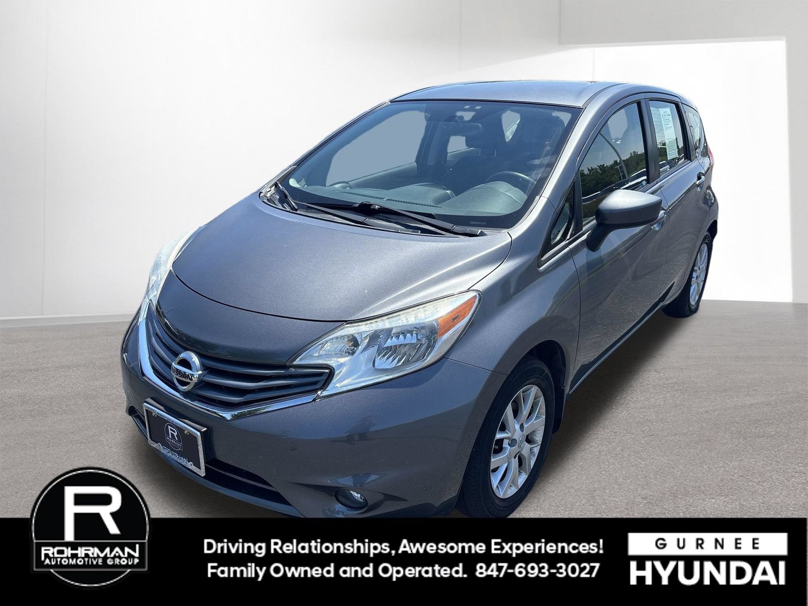 Used 2016 Nissan Versa Note SV w/ SV Appearance Package FWD image 4