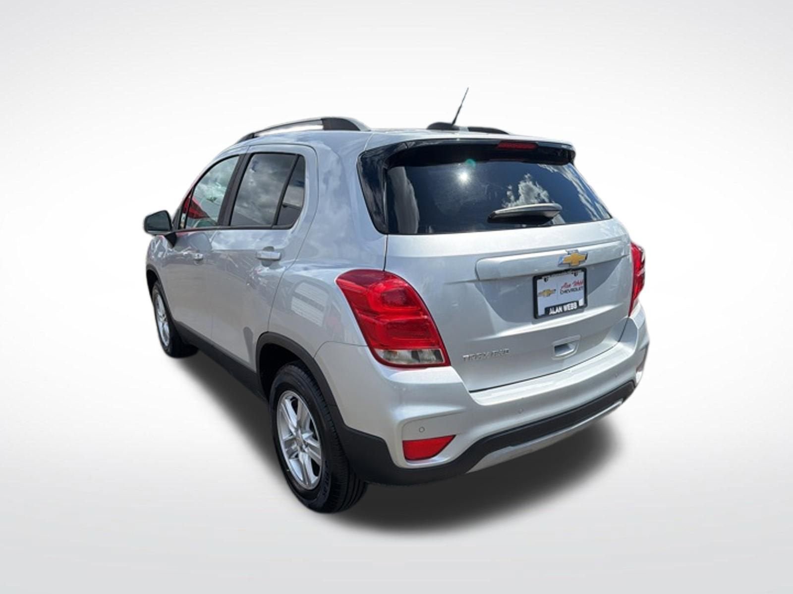 Used 2022 Chevrolet Trax LT w/ Driver Confidence Package AWD/4WD image 5
