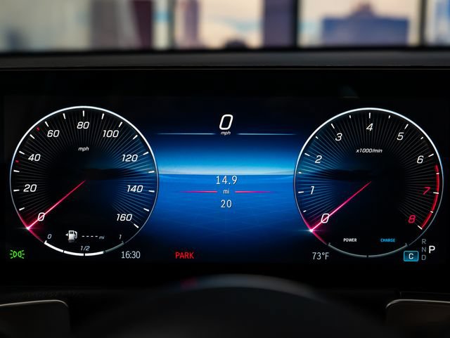 Used 2026 Mercedes-Benz GLB 250 4MATIC image 18