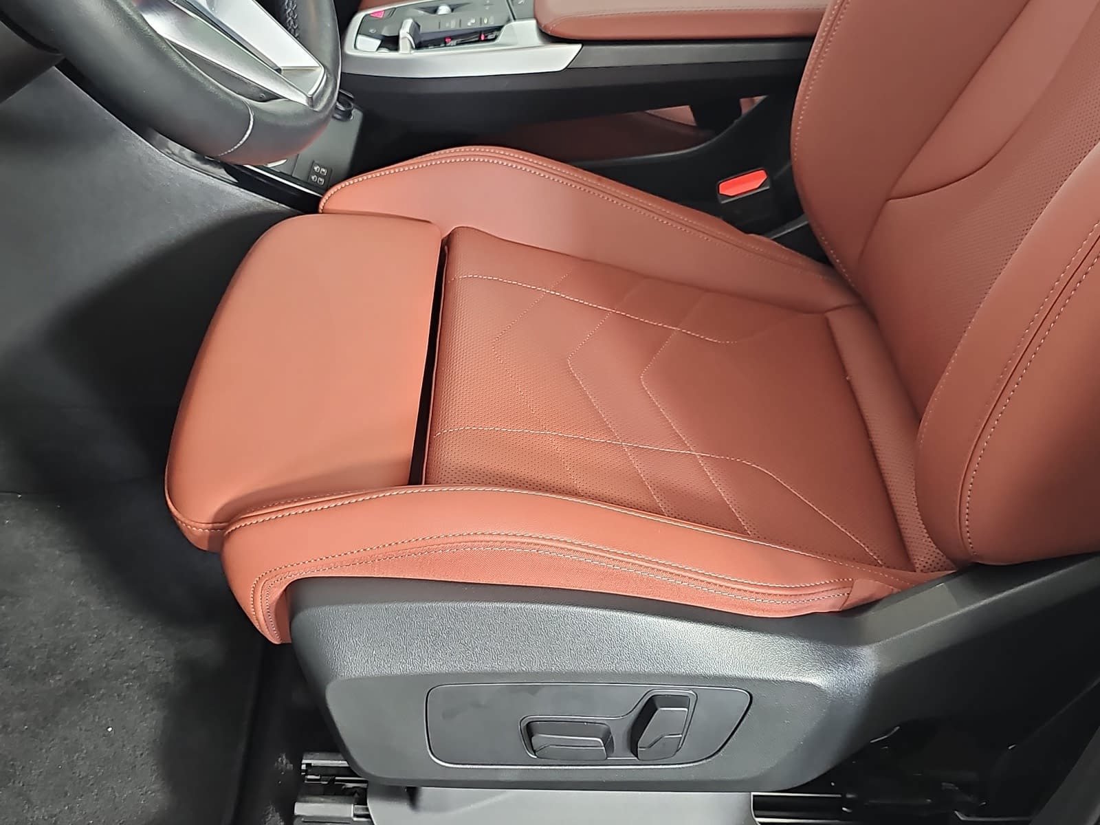 Used 2026 BMW X1 xDrive28i AWD/4WD image 28