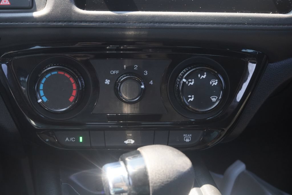 Used 2021 Honda HR-V LX image 28