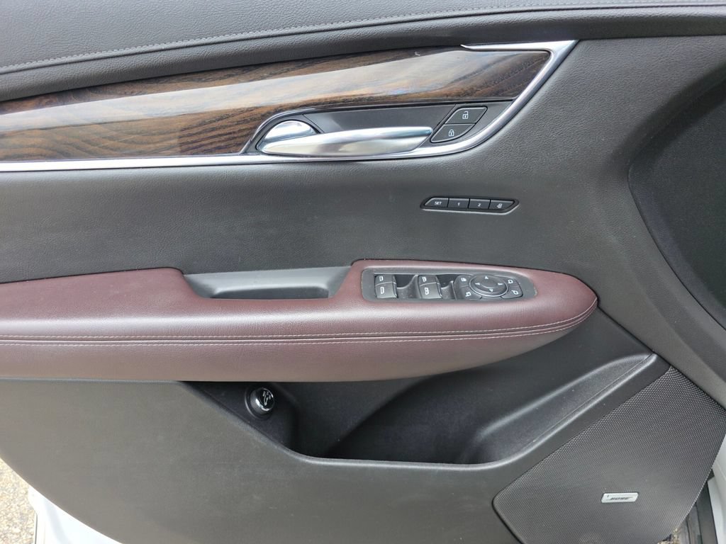 Used 2021 Cadillac XT6 Premium Luxury FWD image 32