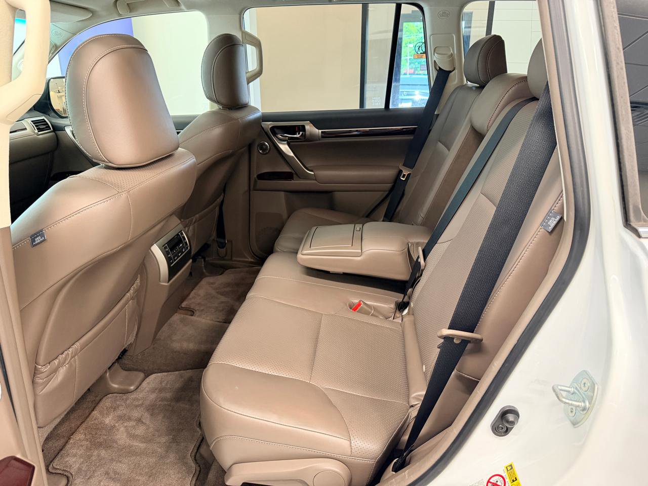Used 2015 Lexus GX 460 Luxury AWD/4WD image 41