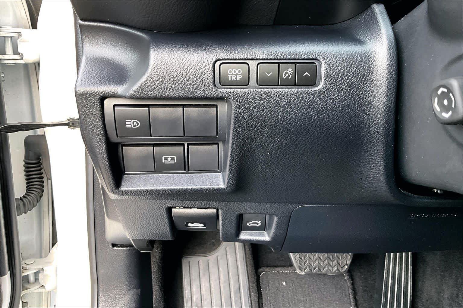 Used 2023 Lexus IS 300 w/ Premium Package RWD image 34