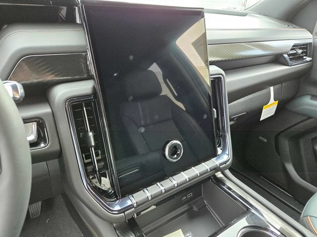 New 2026 GMC Yukon XL AT4 w/ AT4 Premium Plus Package AWD/4WD image 13
