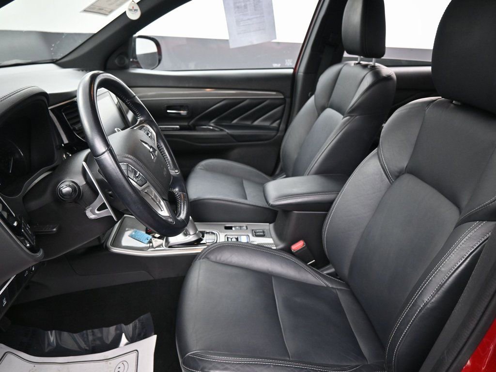 Used 2021 Mitsubishi Outlander SEL image 29