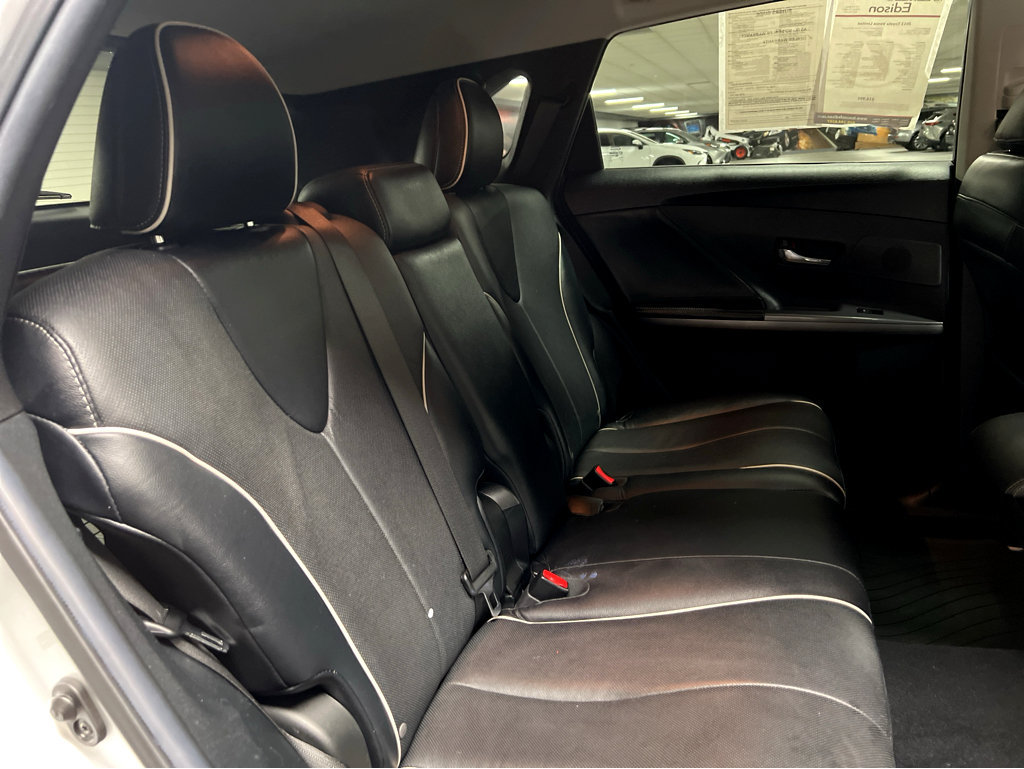 Used 2013 Toyota Venza Limited AWD/4WD image 23
