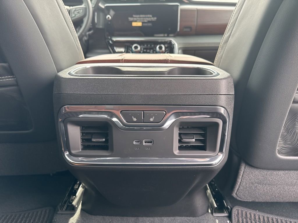New 2026 GMC Sierra 3500 Denali Ultimate AWD/4WD image 28