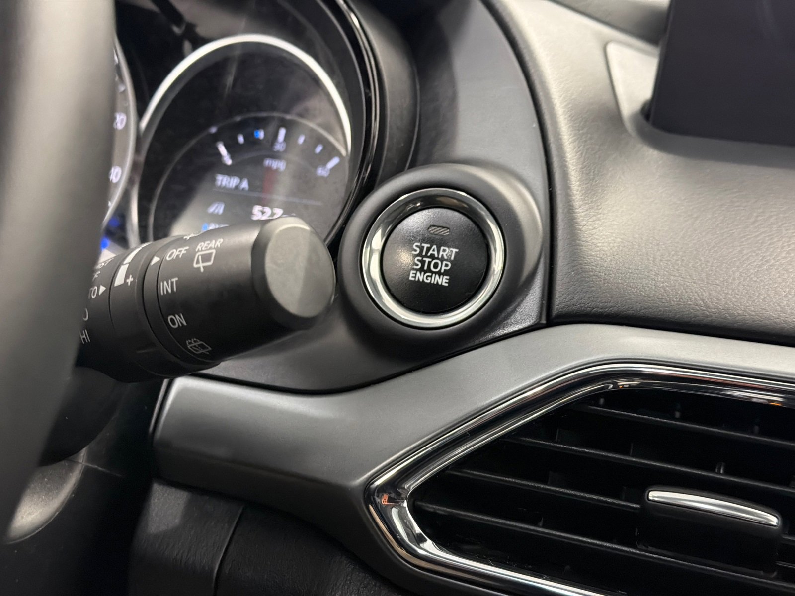 Used 2023 MAZDA CX-9 Touring image 28