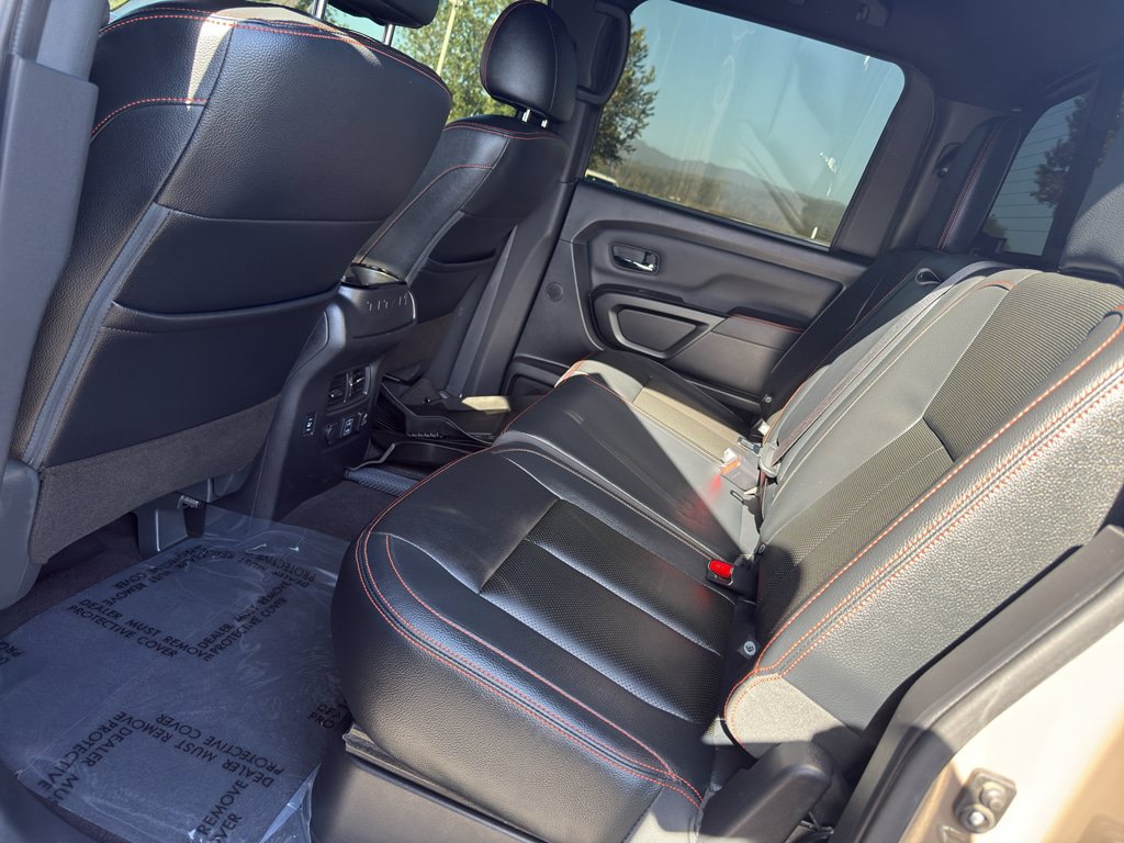 Used 2023 Nissan Titan PRO-4X w/ Pro-4x Convenience Package AWD/4WD image 19