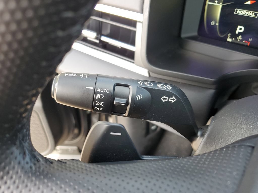 Used 2025 Mitsubishi Outlander SE FWD image 25