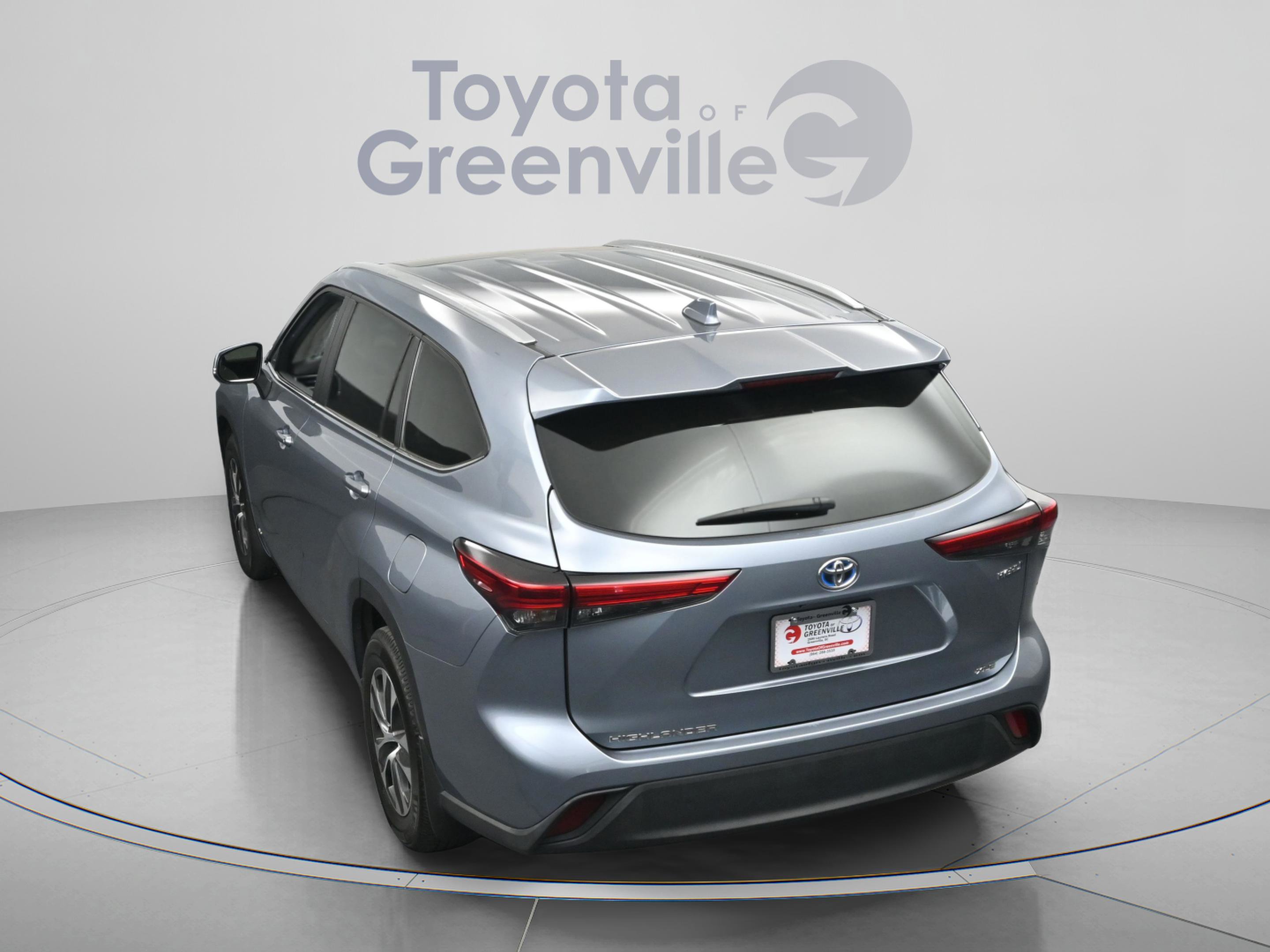 Used 2023 Toyota Highlander XLE image 10