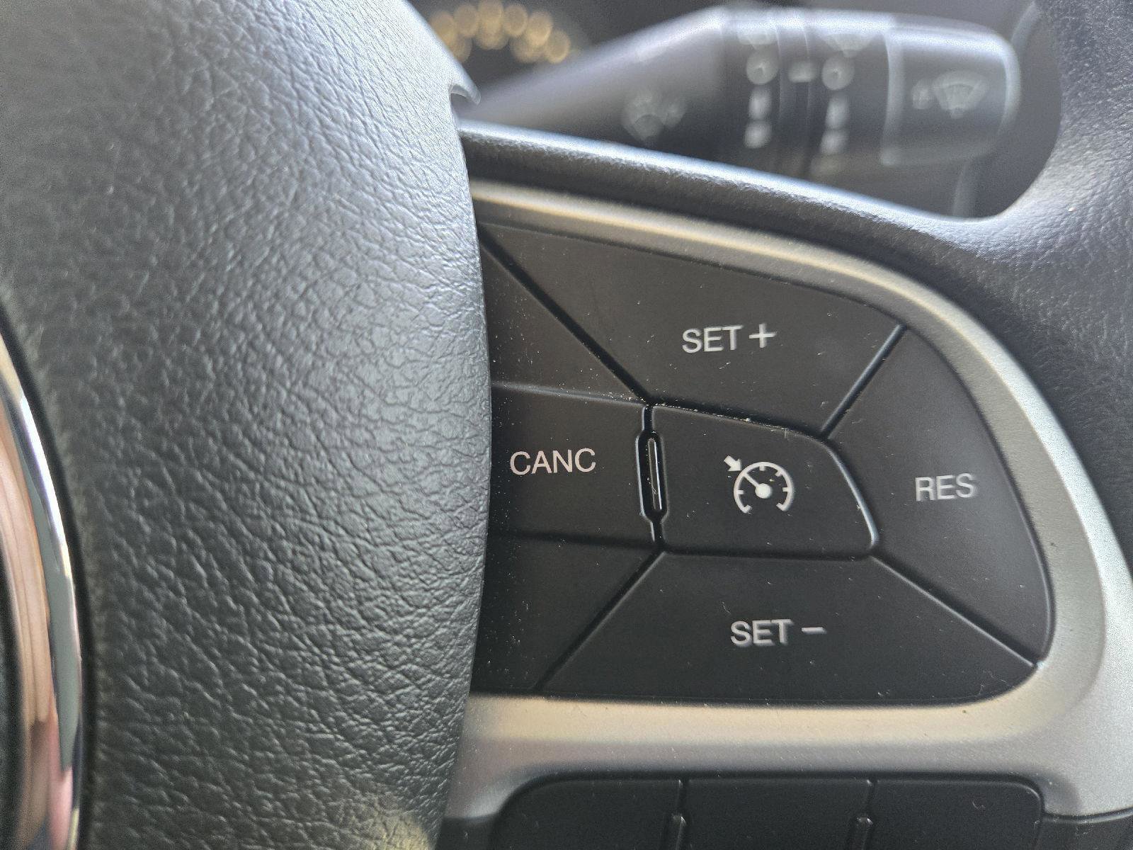 Used 2020 Jeep Renegade Sport image 29