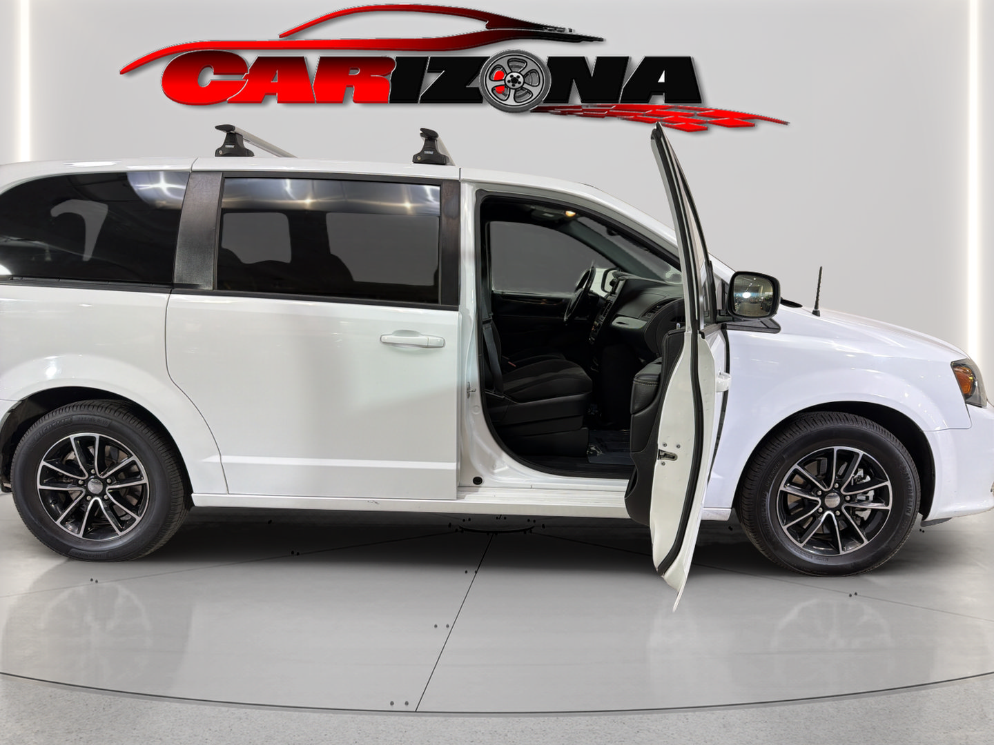 Used 2018 Dodge Grand Caravan SE FWD image 14
