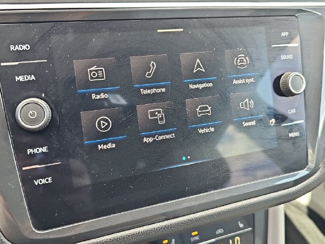 Used 2023 Volkswagen Tiguan SE FWD image 26
