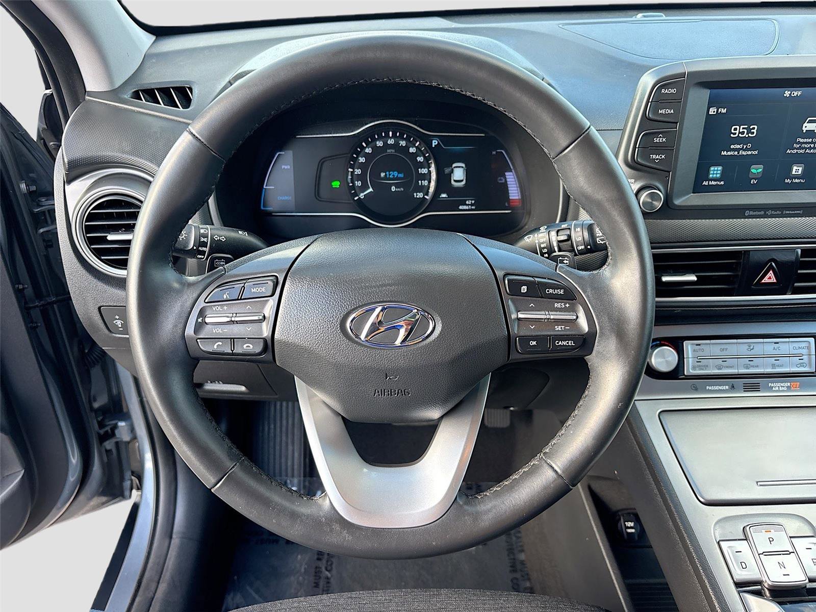 Used 2021 Hyundai Kona SEL image 11
