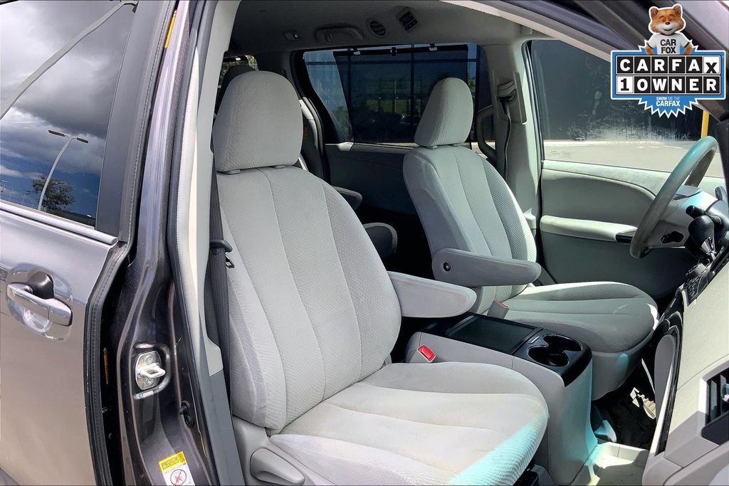 Used 2014 Toyota Sienna LE FWD image 7