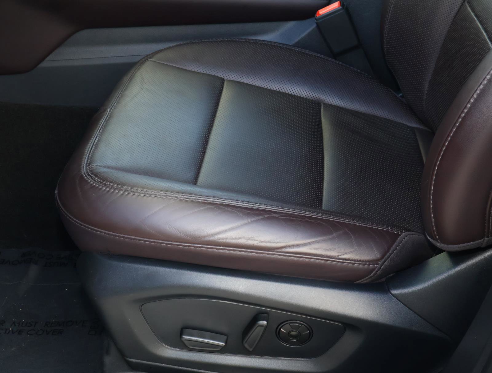 Used 2025 Ford Explorer Platinum w/ LUX Leather Package image 18