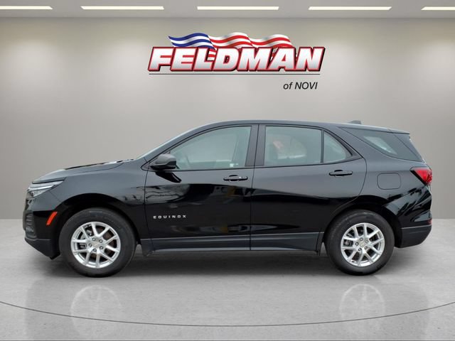 Used 2024 Chevrolet Equinox LS FWD image 2