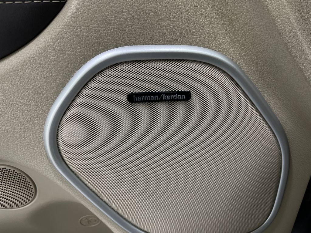 Used 2021 Jeep Grand Cherokee Summit w/ Platinum Series Group image 18