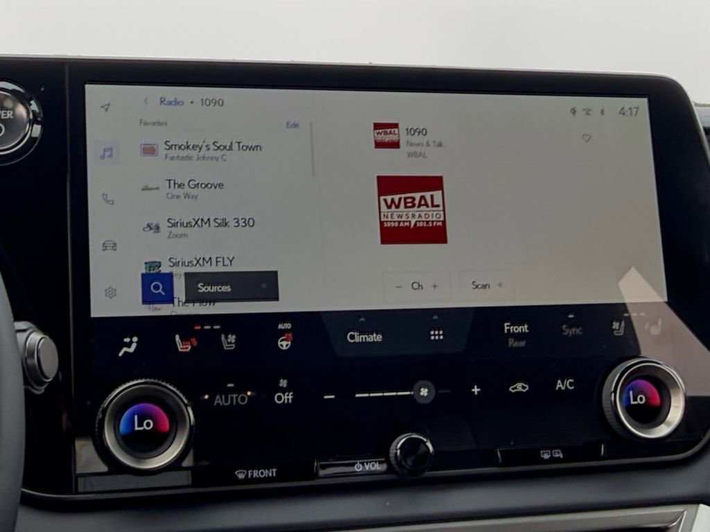 Used 2026 Lexus RX 450h AWD w/ Convenience Package image 18