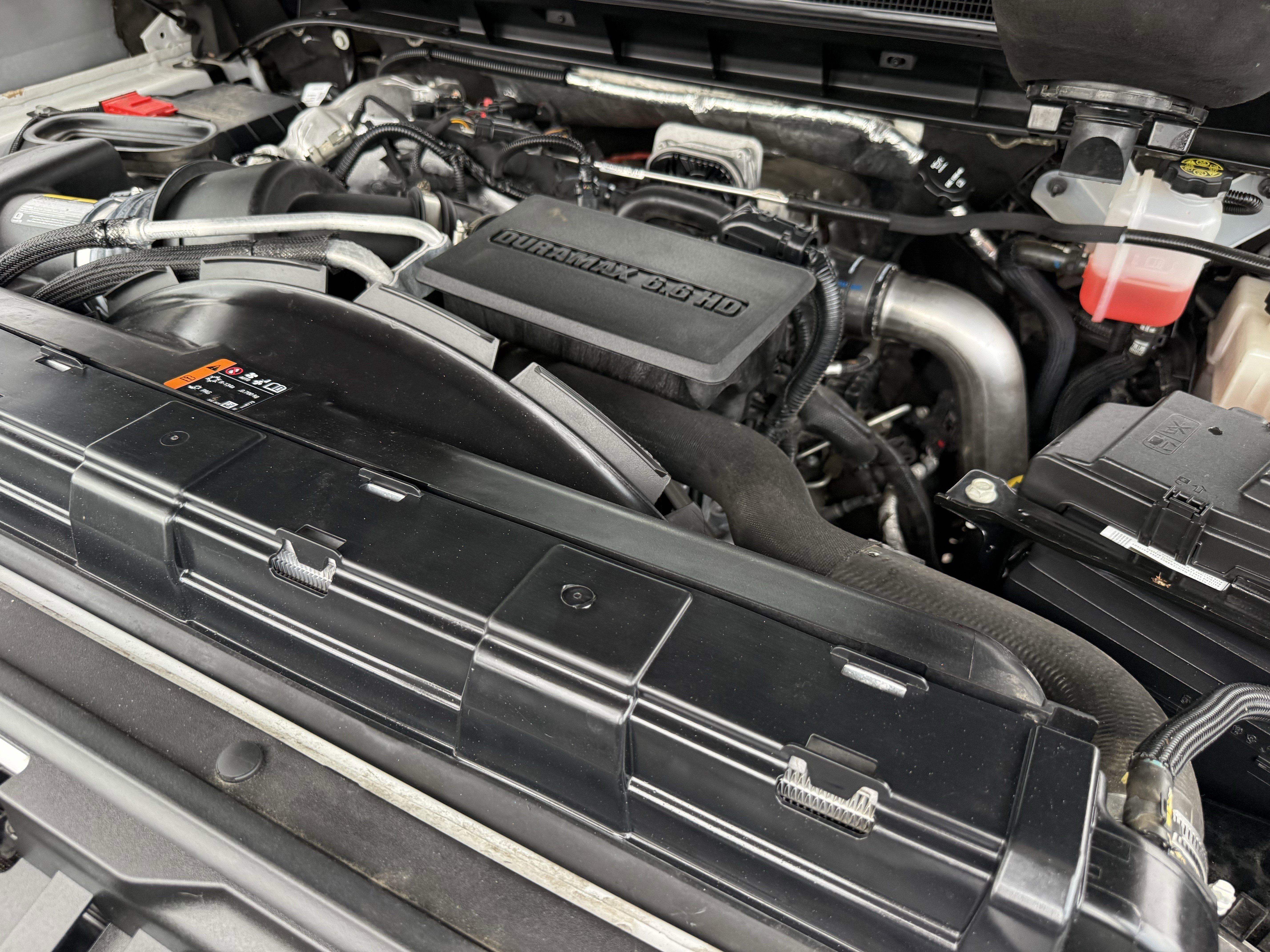 Used 2024 Chevrolet Silverado 3500 High Country w/ Technology Package AWD/4WD image 32