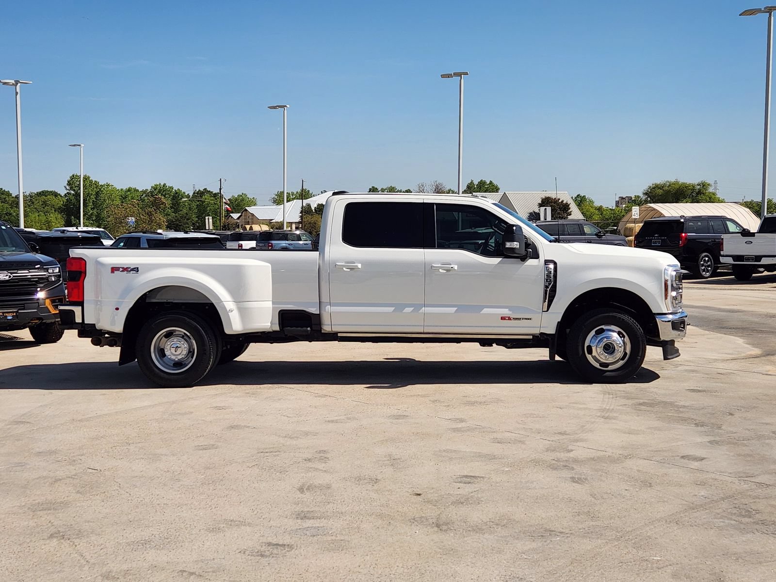Certified 2025 Ford F350 Lariat w/ Lariat Ultimate Package AWD/4WD image 7