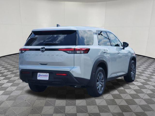Used 2025 Nissan Pathfinder S FWD image 4