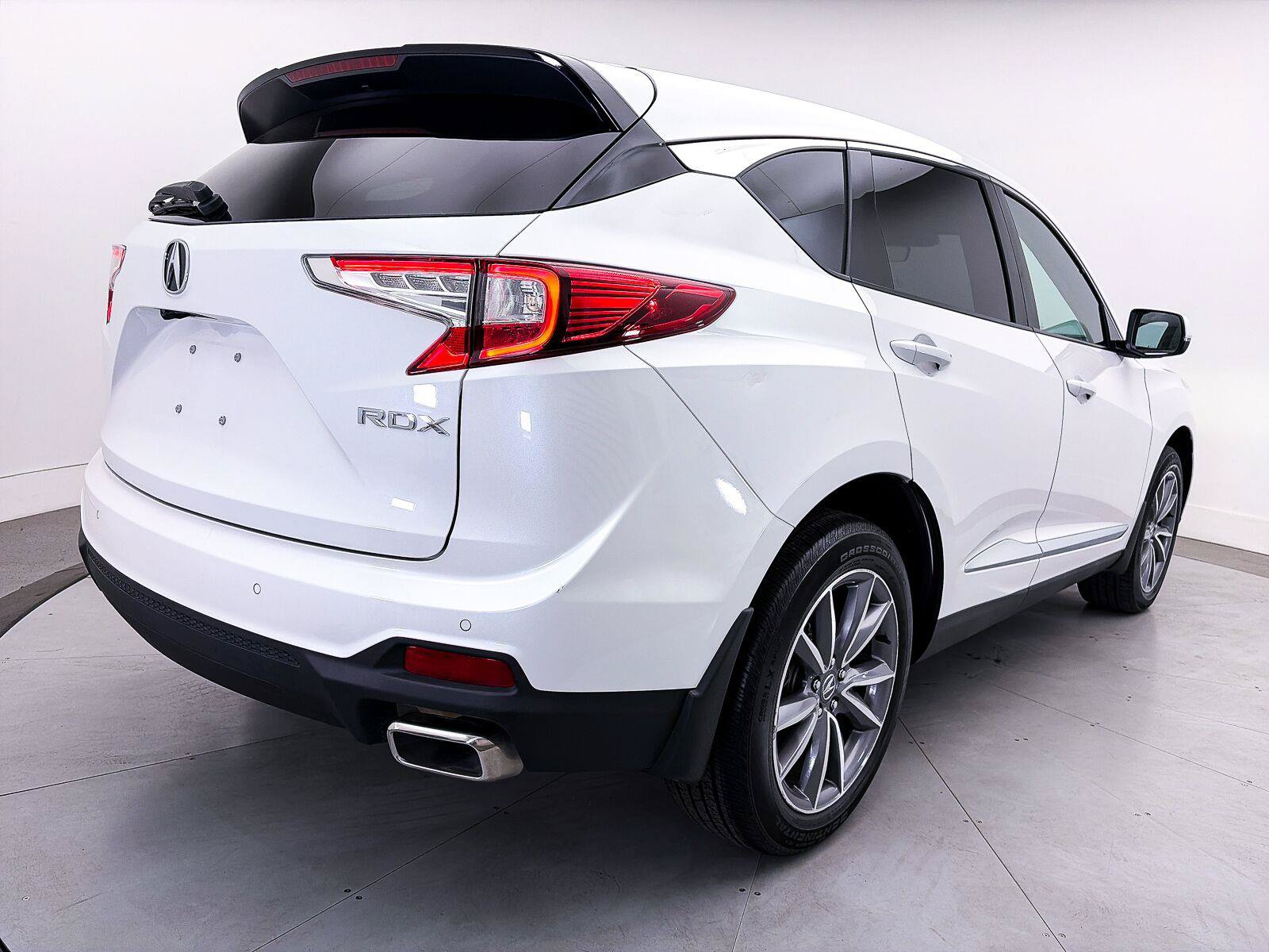 Used 2023 Acura RDX w/ Technology Package FWD image 16