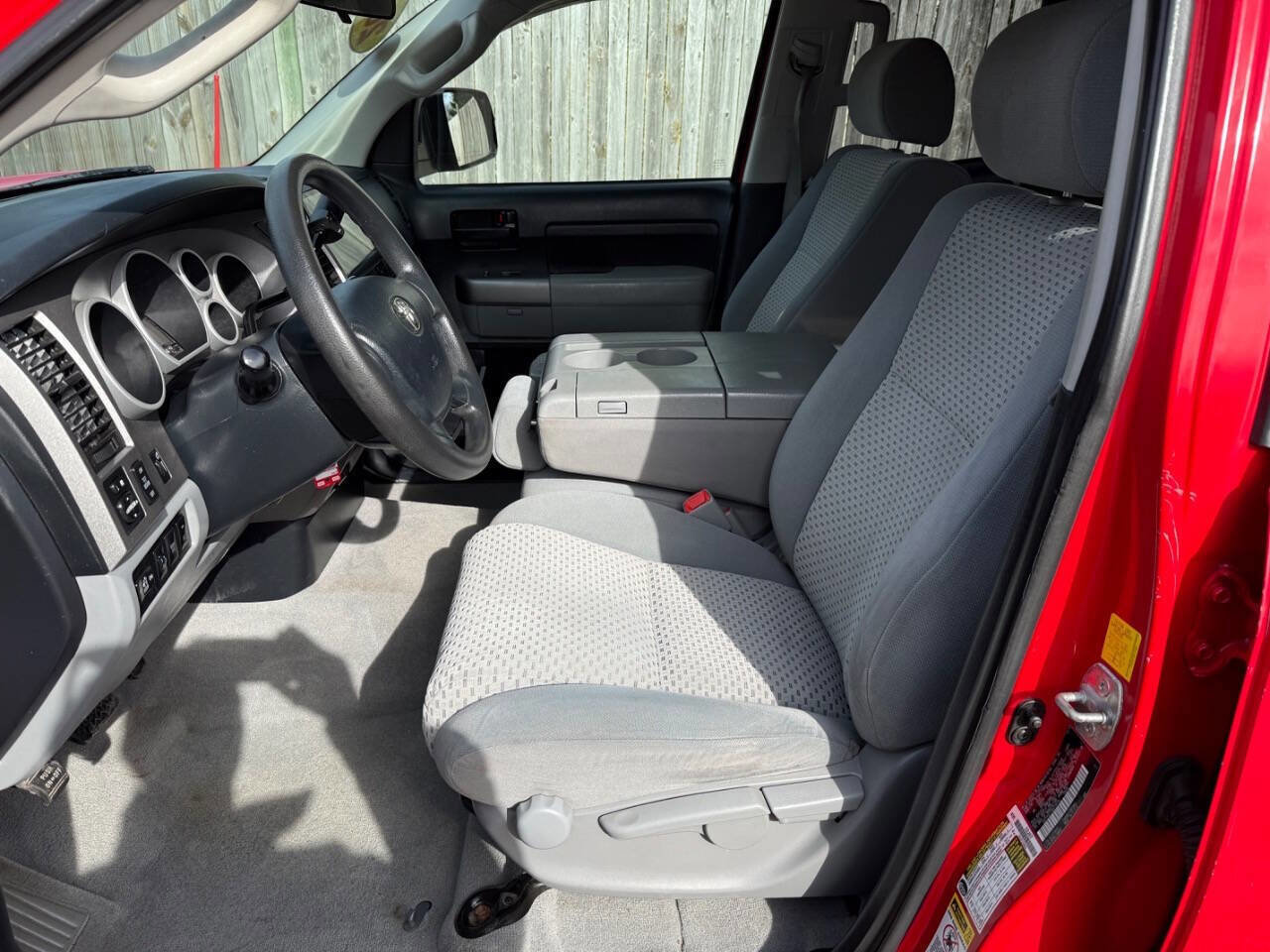 Used 2011 Toyota Tundra 4x4 Double Cab w/ Tow Pkg image 9