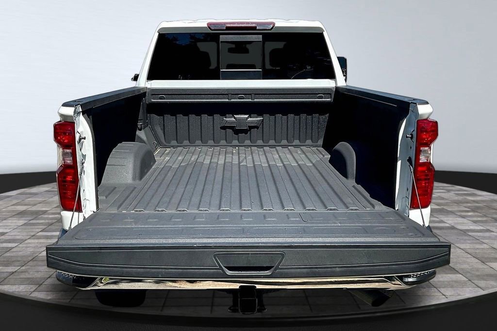 Used 2023 Chevrolet Silverado 2500 LT w/ Convenience Package AWD/4WD image 7