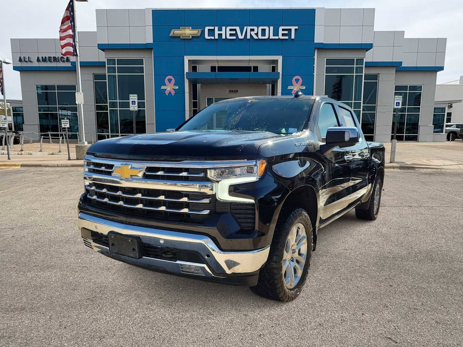 Used 2024 Chevrolet Silverado 1500 LTZ w/ LTZ Premium Package image 1