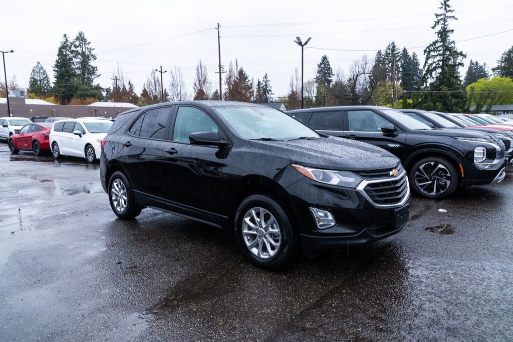 Used 2021 Chevrolet Equinox LS w/ LS Convenience Package AWD/4WD image 26
