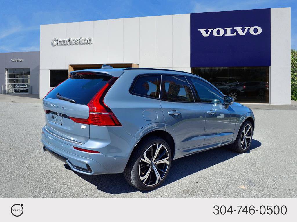 Certified 2024 Volvo XC60 T8 Ultimate w/ Climate Package AWD/4WD image 3