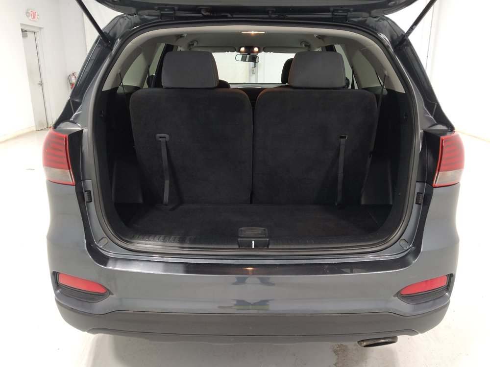 Used 2020 Kia Sorento LX FWD image 29