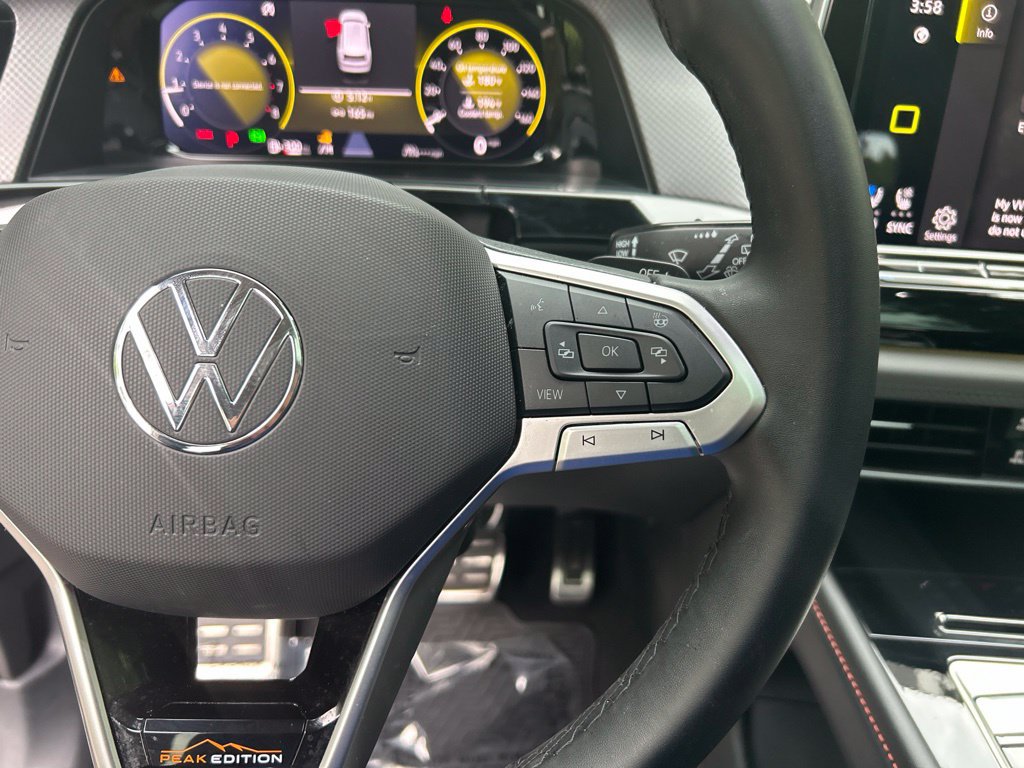 Used 2024 Volkswagen Atlas Peak Edition SE AWD/4WD image 23