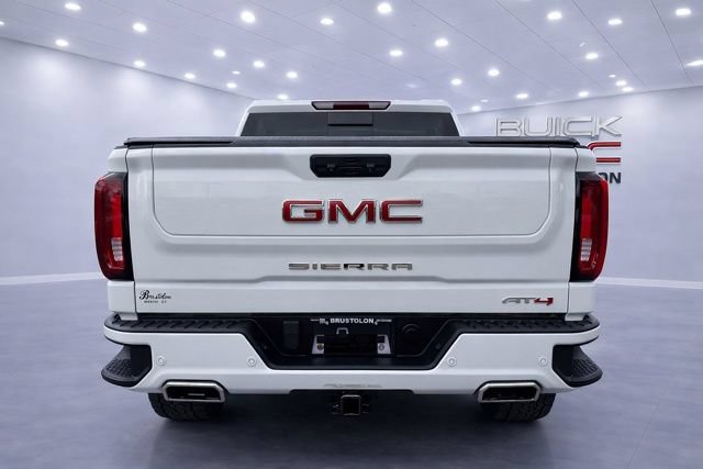 Used 2023 GMC Sierra 1500 AT4 w/ AT4 Preferred Package AWD/4WD image 8