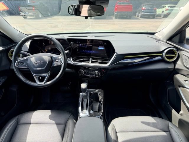 Used 2025 Chevrolet Trax ACTIV w/ Driver Confidence Package FWD image 21