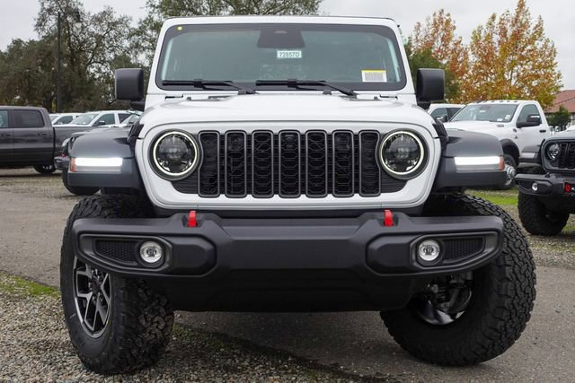 New 2026 Jeep Wrangler Unlimited Rubicon w/ Technology Group AWD/4WD image 3