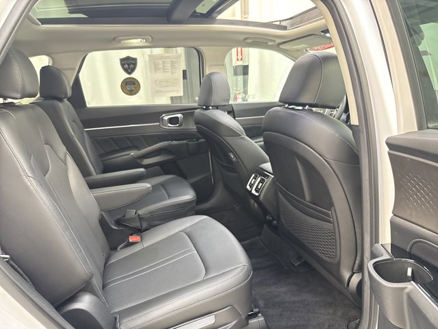 Certified 2022 Kia Sorento SX image 34